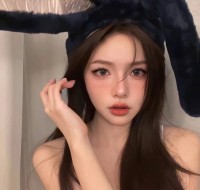 抖音怎么查找举报者抖音的举报机制是用户发现违规行为时的一种快速反应方式。然而，如何正确地使用这个功能来保护自己的账号和避免不必要的麻烦，是一个需要谨慎考虑的问题。以下是一些关于如何在抖音上举报违规者的建议。